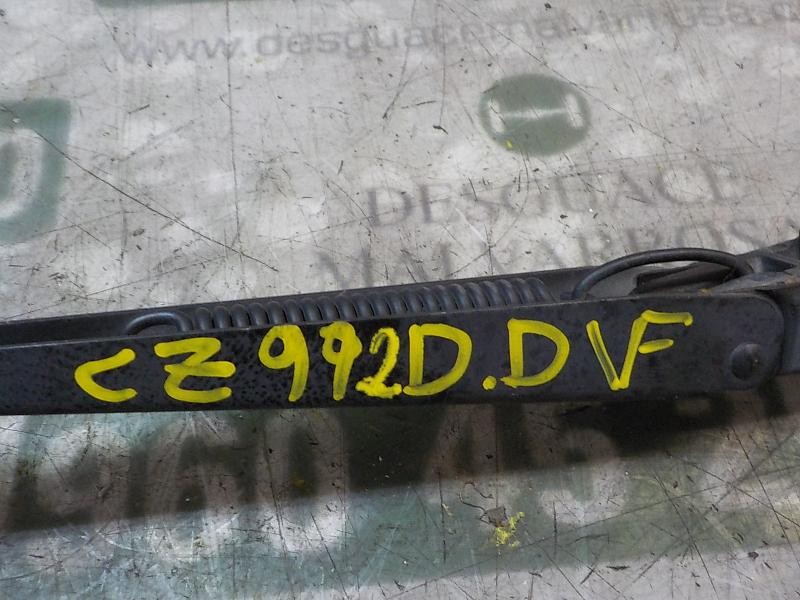 Recambio de brazo limpia delantero derecho para ford transit combi ´06 2.2 tdci cat referencia OEM IAM   