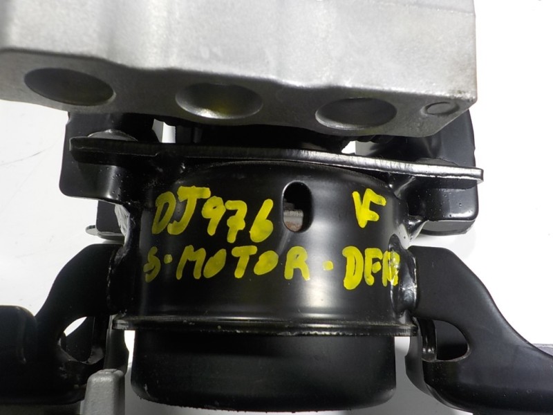 Recambio de soporte motor derecho para toyota rav4 hybrid fwd referencia OEM IAM 1230525040 M6010311 