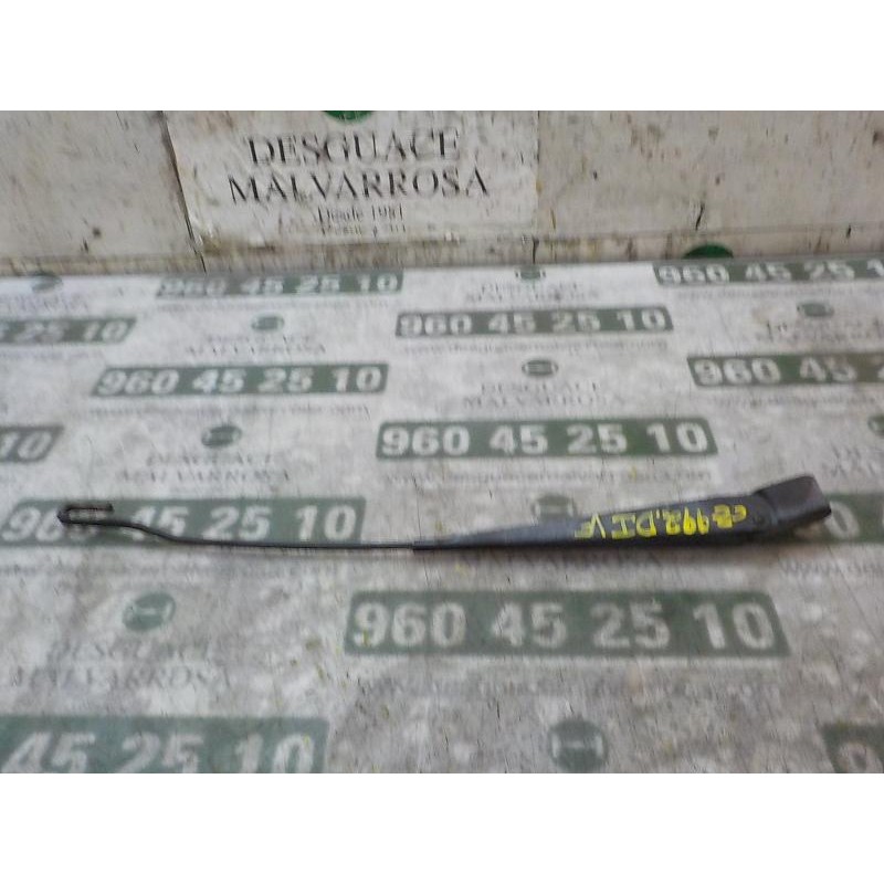 Recambio de brazo limpia delantero izquierdo para ford transit combi ´06 2.2 tdci cat referencia OEM IAM   