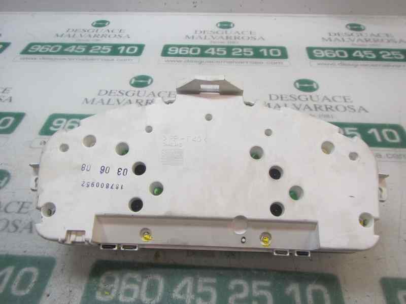 Recambio de cuadro instrumentos para volvo s40 berlina 1.8 cat referencia OEM IAM 36002711  