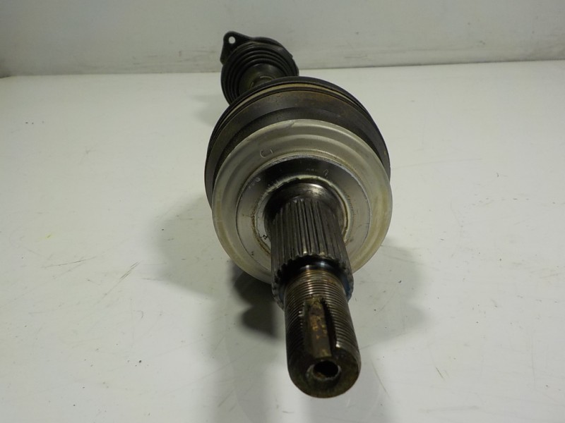 Recambio de transmision derecha para toyota rav4 hybrid fwd referencia OEM IAM 4341042300 1060206 