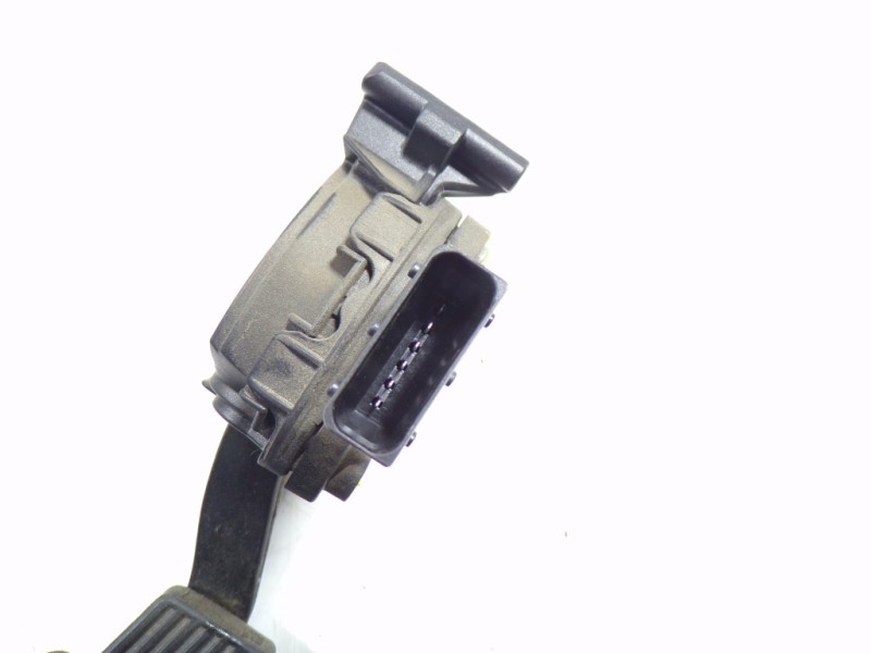 Recambio de potenciometro pedal para opel insignia berlina 2.0 cdti cat referencia OEM IAM 13237352 13237352 