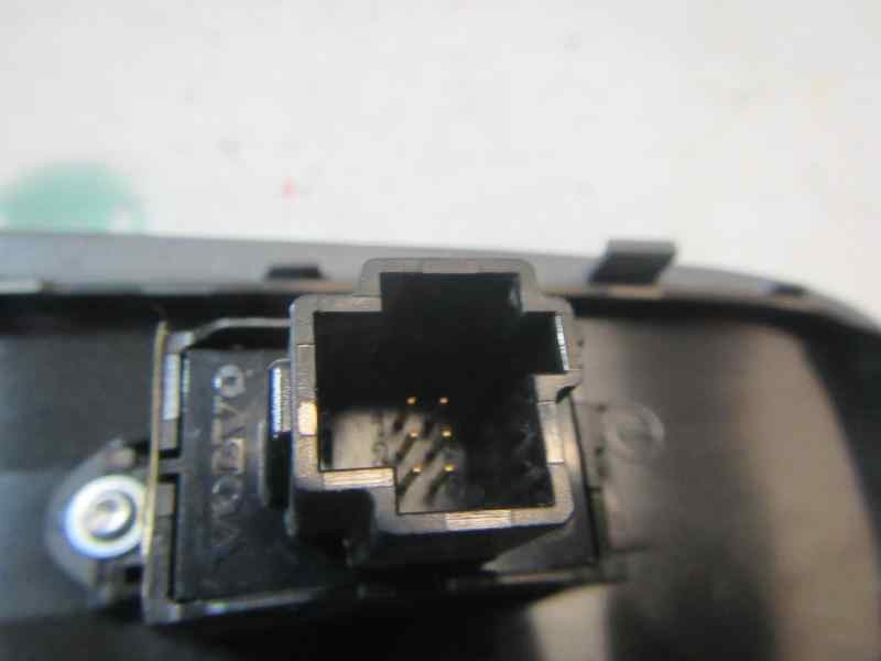 Recambio de mando elevalunas delantero derecho para volvo s40 berlina 1.8 cat referencia OEM IAM 30773214 30773214 