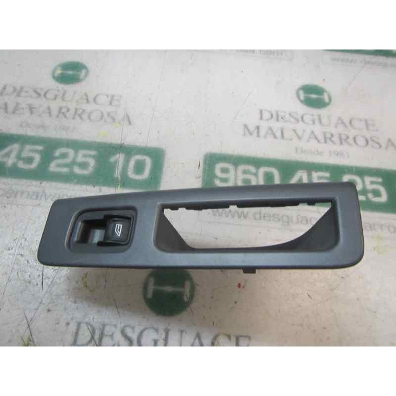 Recambio de mando elevalunas trasero izquierdo para volvo s40 berlina 1.8 cat referencia OEM IAM 30773217 30773217 