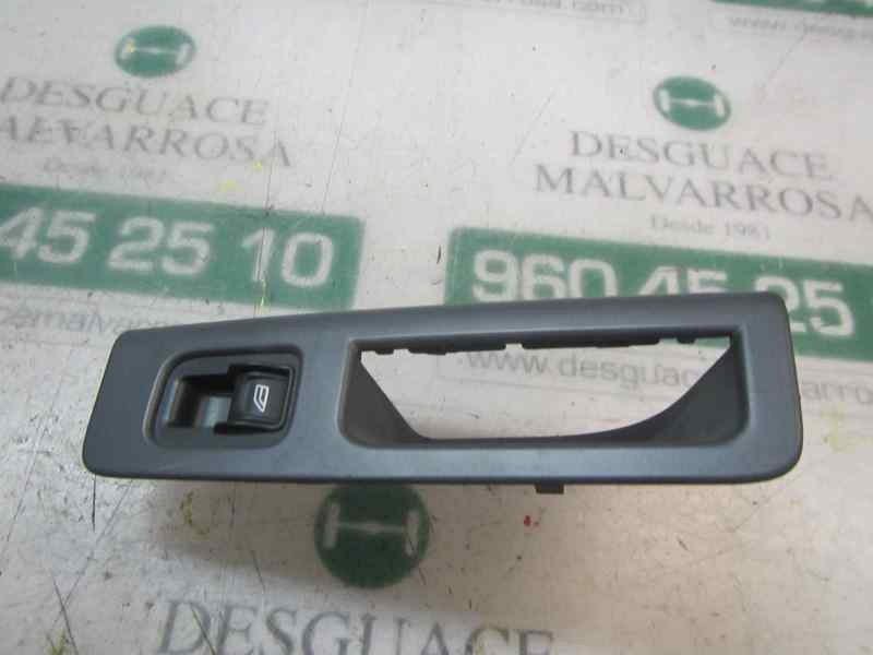 Recambio de mando elevalunas trasero izquierdo para volvo s40 berlina 1.8 cat referencia OEM IAM 30773217 30773217 