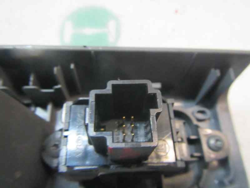 Recambio de mando elevalunas trasero izquierdo para volvo s40 berlina 1.8 cat referencia OEM IAM 30773217 30773217 