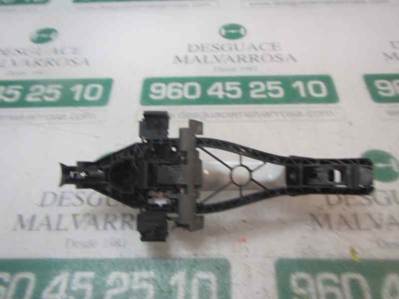 Recambio de maneta exterior delantera derecha para volvo s40 berlina 1.8 cat referencia OEM IAM 39879658  