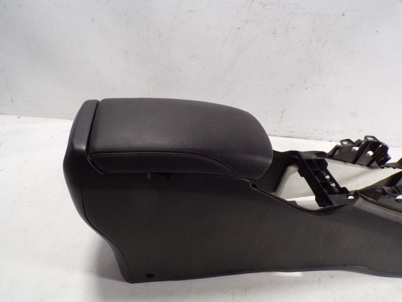 Recambio de apoyabrazos central para nissan qashqai (j11) 1.6 dci turbodiesel cat referencia OEM IAM 969104EH0A  