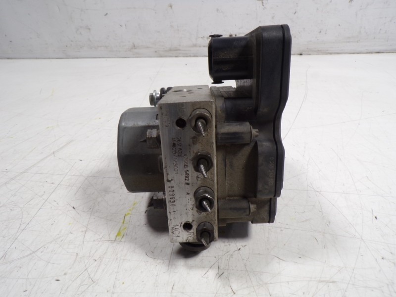 Recambio de abs para renault clio iv 1.5 dci diesel fap referencia OEM IAM 476606853R 476605493R 0265956285