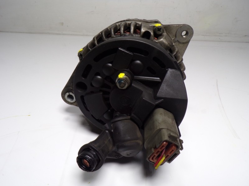 Recambio de alternador para hyundai i10 1.1 12v cat referencia OEM IAM 3730002570 0124220008 