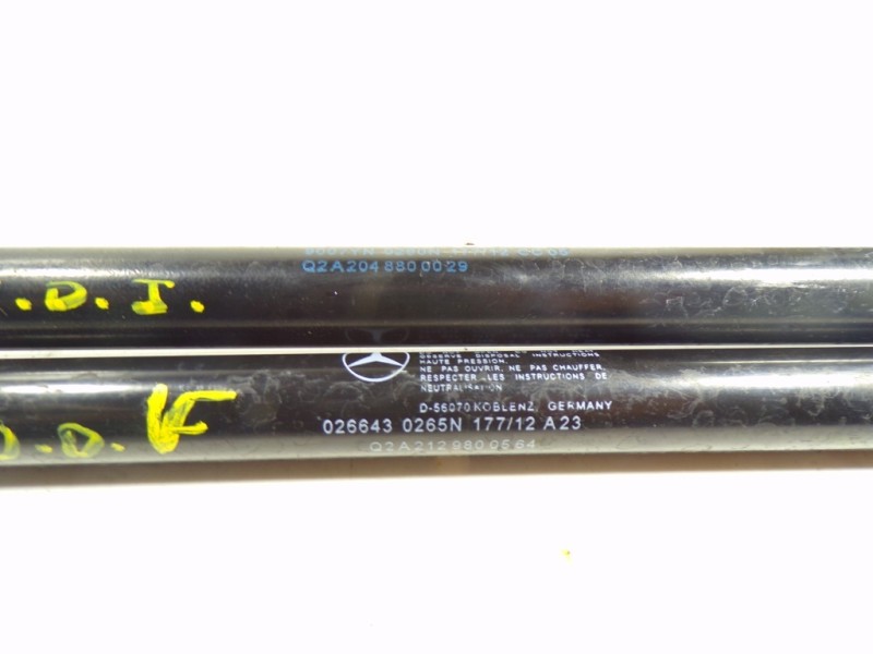 Recambio de amortiguador capot para mercedes-benz clase c (w204) berlina 2.2 cdi cat referencia OEM IAM A2048800029 A2048800029 