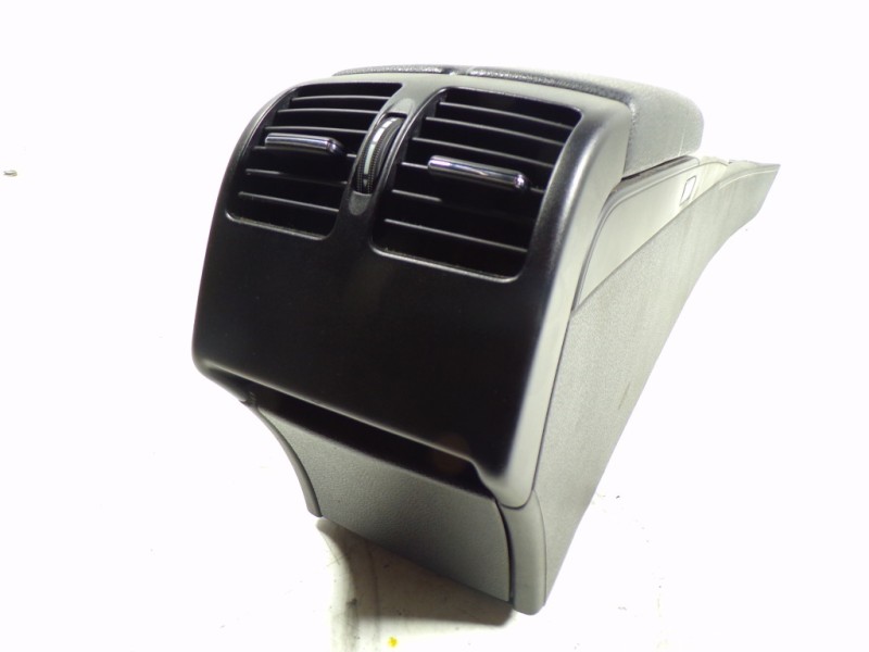 Recambio de apoyabrazos central para mercedes-benz clase c (w204) berlina 2.2 cdi cat referencia OEM IAM A20468006399F59  