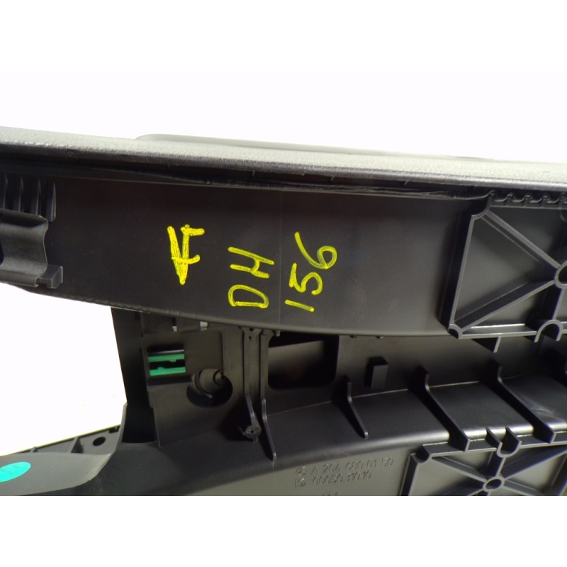 Recambio de apoyabrazos central para mercedes-benz clase c (w204) berlina 2.2 cdi cat referencia OEM IAM A20468006399F59  