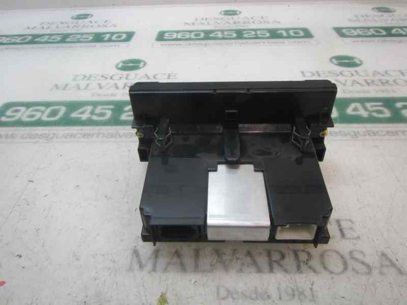 Recambio de pantalla multifuncion para volvo s40 berlina 1.8 cat referencia OEM IAM 36001469 31268051 