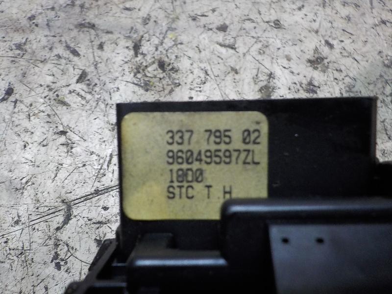 Recambio de mando limpia para citroën saxo 1.5 diesel referencia OEM IAM   