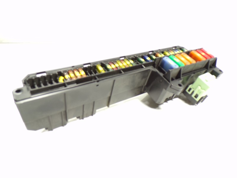 Recambio de caja reles / fusibles para bmw serie m6 coupe (e63) basis referencia OEM IAM 61146932452 695733002 