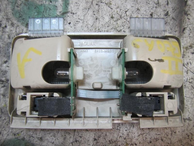 Recambio de piloto interior para jaguar xf 2.7 v6 diesel luxury referencia OEM IAM   