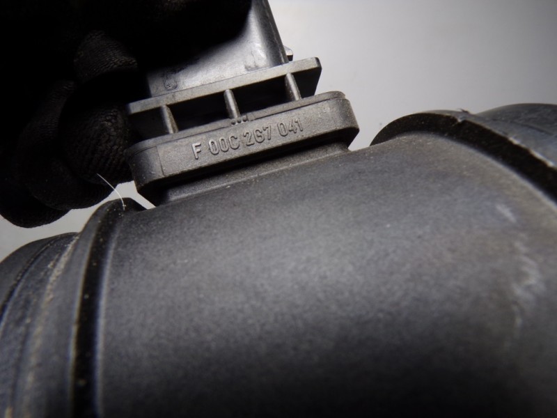 Recambio de caudalimetro para bmw x3 (e83) xdrive 20d referencia OEM IAM 13628509725 F00C2G7041 F00C2G7041