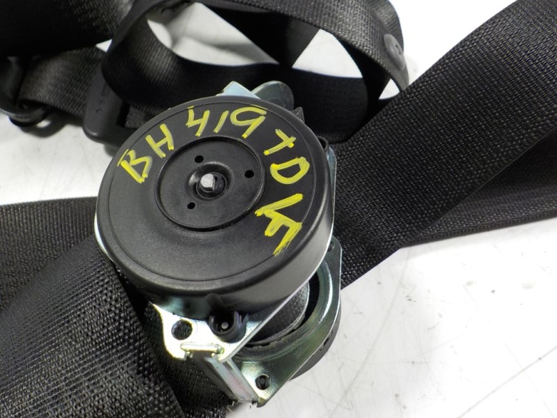 Recambio de cinturon seguridad trasero derecho para opel zafira b enjoy referencia OEM IAM   