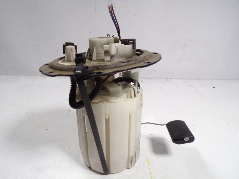 Recambio de aforador para kia rio 1.2 cat referencia OEM IAM 311101W000  