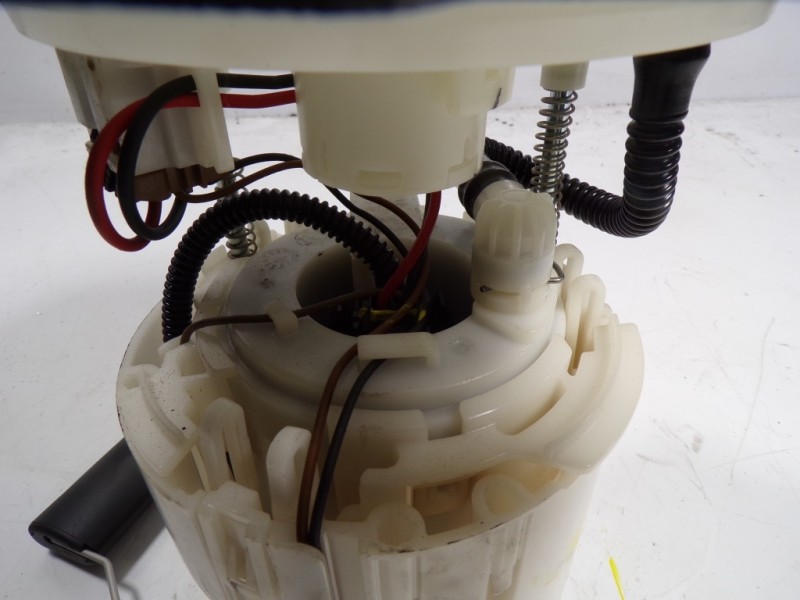 Recambio de aforador para kia rio 1.2 cat referencia OEM IAM 311101W000  