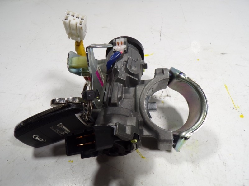 Recambio de antirrobo para kia rio 1.2 cat referencia OEM IAM 819101W500  