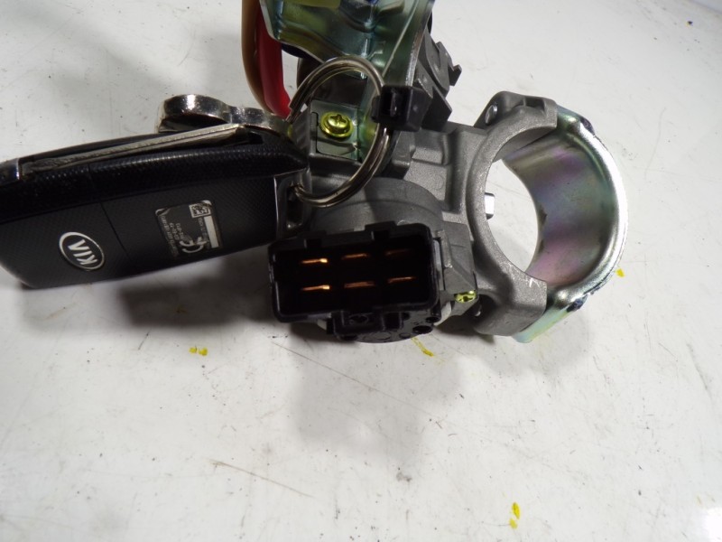 Recambio de antirrobo para kia rio 1.2 cat referencia OEM IAM 819101W500  