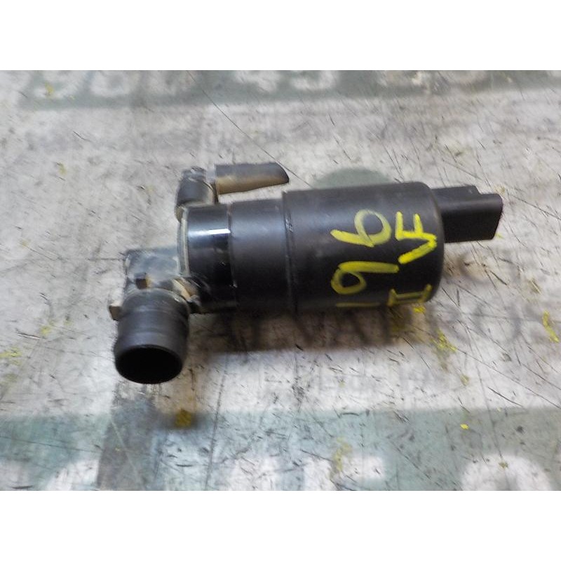 Recambio de bomba limpia para peugeot 107 1.0 cat (384f) referencia OEM IAM   