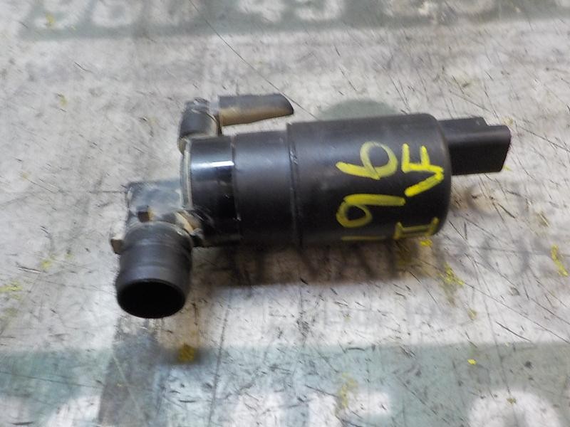 Recambio de bomba limpia para peugeot 107 1.0 cat (384f) referencia OEM IAM   