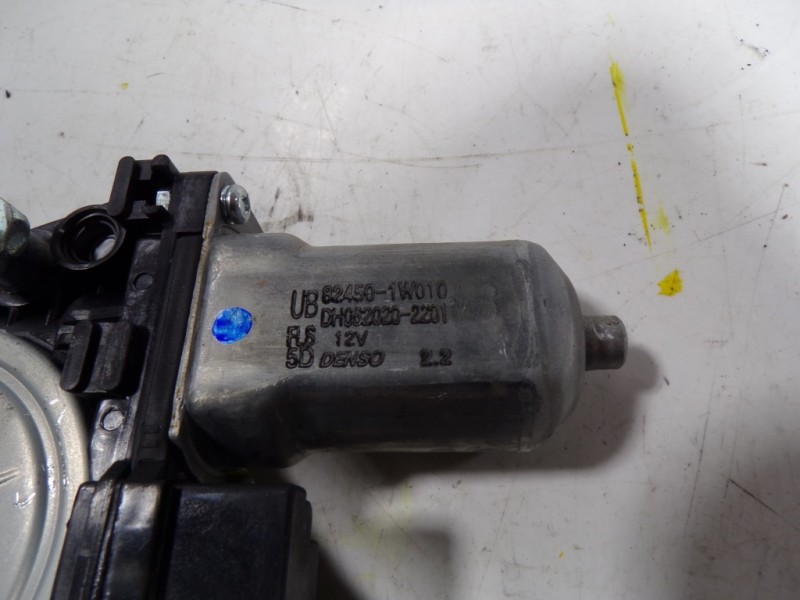 Recambio de elevalunas delantero izquierdo para kia rio 1.2 cat referencia OEM IAM 824011W020 824501W010 