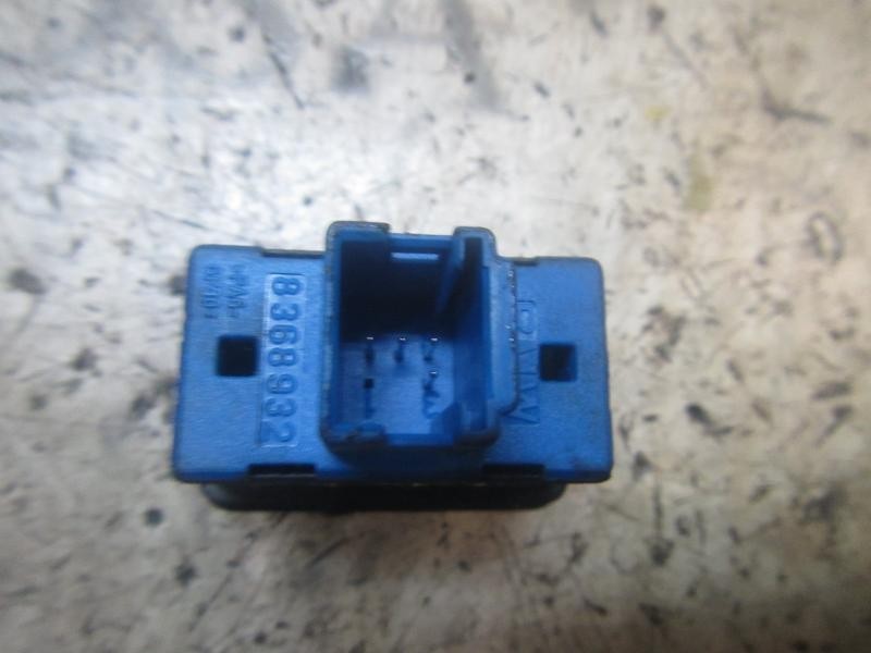 Recambio de mando elevalunas trasero derecho para bmw serie 5 berlina (e39) 523i referencia OEM IAM   