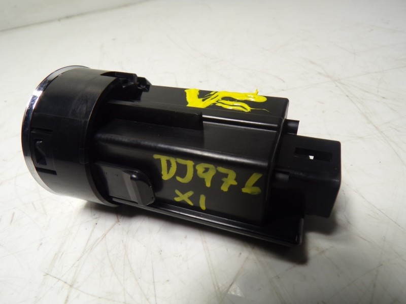 Recambio de modulo electronico para toyota rav4 hybrid fwd referencia OEM IAM 8961130142 2010DJ2910 