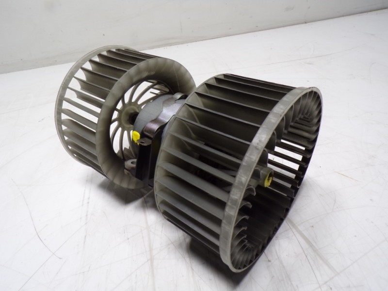 Recambio de motor calefaccion para bmw x3 (e83) xdrive 20d referencia OEM IAM 64113453729 99102 