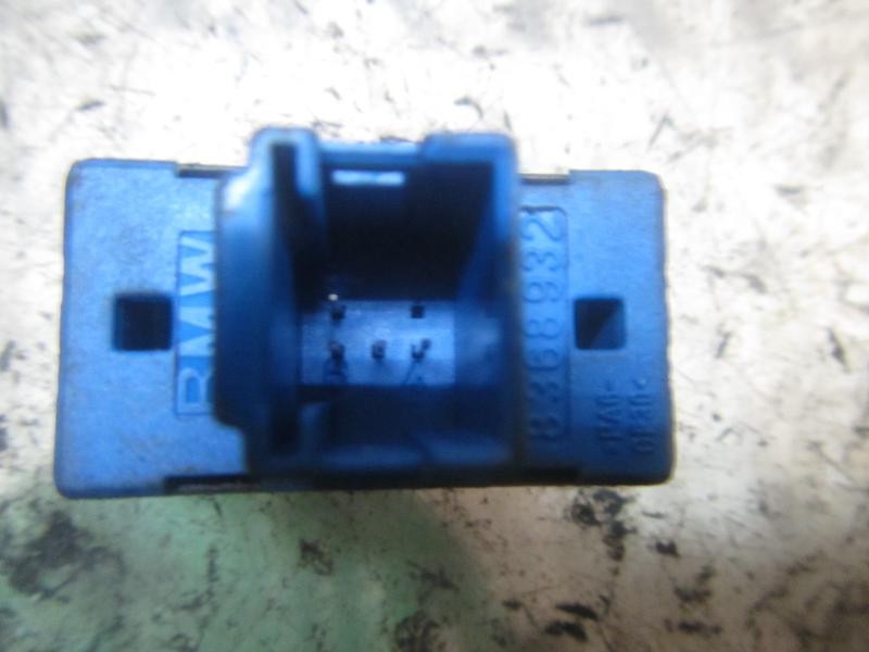 Recambio de mando elevalunas trasero izquierdo para bmw serie 5 berlina (e39) 523i referencia OEM IAM   