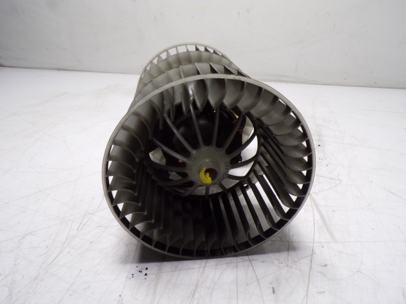 Recambio de motor calefaccion para bmw x3 (e83) xdrive 20d referencia OEM IAM 64113453729 99102 