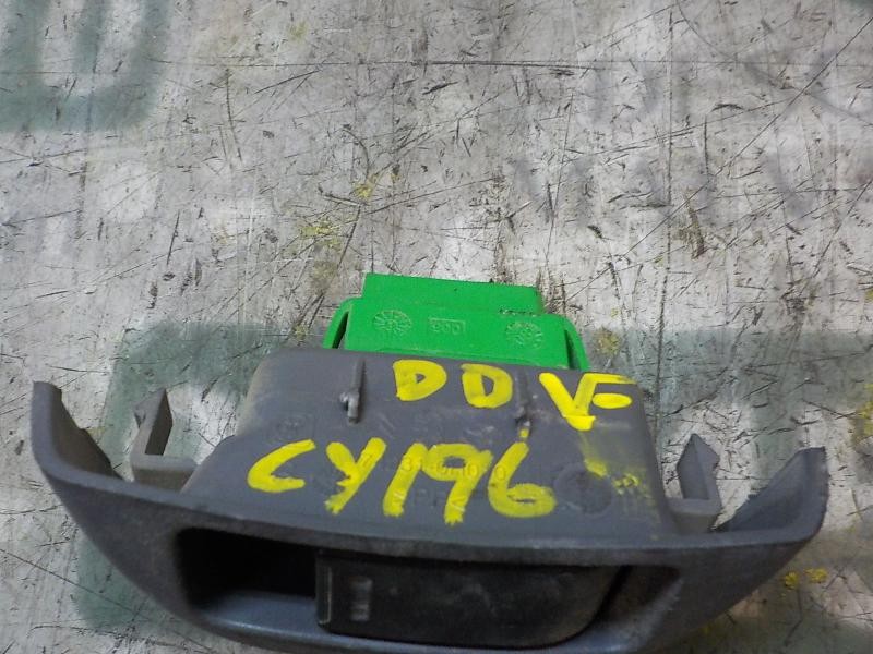 Recambio de mando elevalunas delantero derecho para peugeot 107 1.0 cat (384f) referencia OEM IAM   