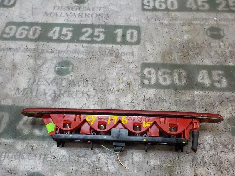 Recambio de piloto trasero central para peugeot 107 1.0 cat (384f) referencia OEM IAM   