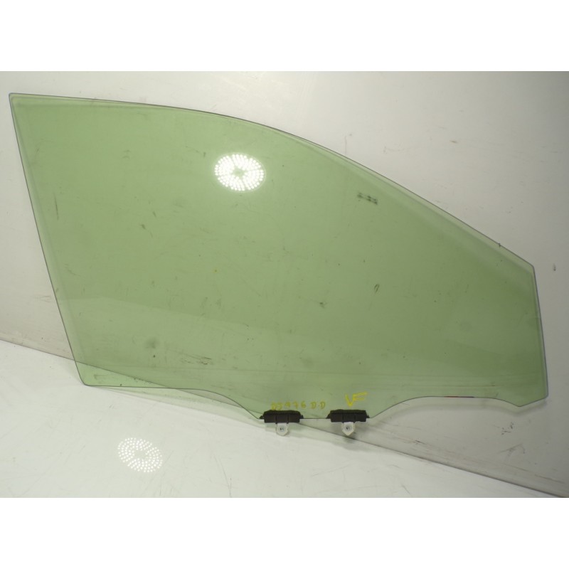 Recambio de cristal puerta delantero derecho para toyota rav4 hybrid fwd referencia OEM IAM 6810142260  