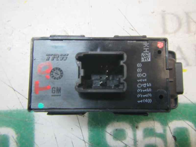 Recambio de mando elevalunas trasero derecho para opel insignia berlina 2.0 16v cdti referencia OEM IAM   