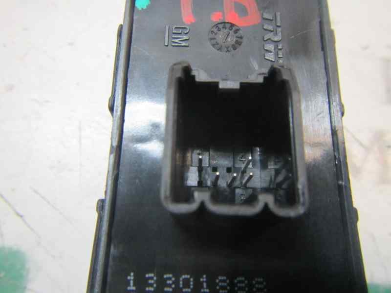 Recambio de mando elevalunas trasero derecho para opel insignia berlina 2.0 16v cdti referencia OEM IAM   