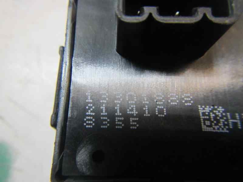 Recambio de mando elevalunas trasero derecho para opel insignia berlina 2.0 16v cdti referencia OEM IAM   