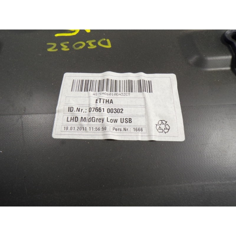 Recambio de guantera para ford mondeo ber. (ca2) 2.0 tdci cat referencia OEM IAM 1751586 0766100302 0766100302