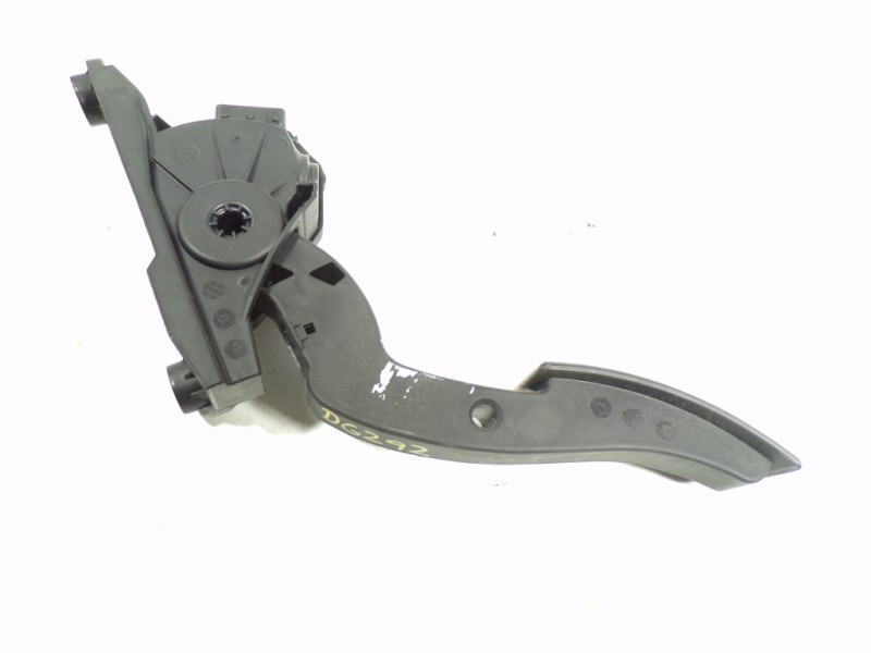 Recambio de potenciometro pedal para kia rio 1.2 cat referencia OEM IAM 327001W500  