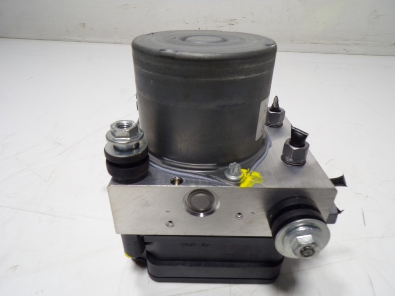 Recambio de abs para toyota proace city 1.5 dci referencia OEM IAM  9834286580 