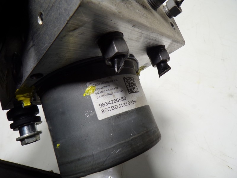 Recambio de abs para toyota proace city 1.5 dci referencia OEM IAM  9834286580 