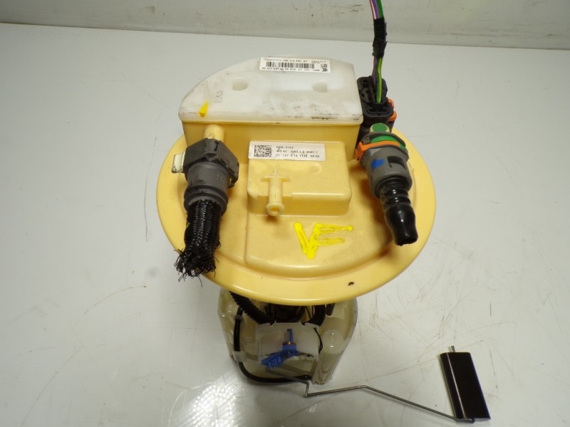 Recambio de aforador para toyota proace city 1.5 dci referencia OEM IAM  98093593 