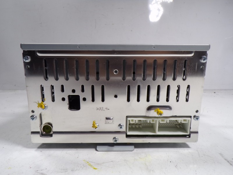 Recambio de sistema audio / radio cd para kia rio 1.2 cat referencia OEM IAM 961701W770CA 961701W770 