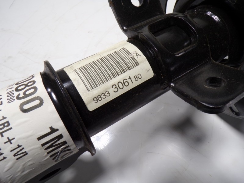 Recambio de amortiguador delantero derecho para toyota proace city 1.5 dci referencia OEM IAM  9833306180 