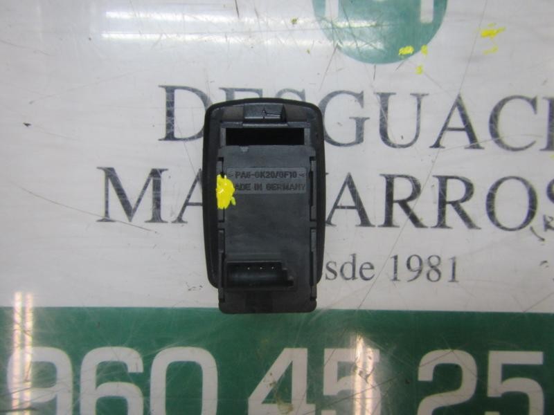 Recambio de mando elevalunas trasero derecho para bmw serie 1 berlina (e81/e87) 118d referencia OEM IAM 61316945874  