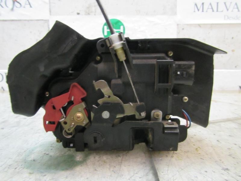 Recambio de cerradura puerta trasera izquierda para audi a4 avant (8e) 2.5 tdi (120kw) referencia OEM IAM 8E0839015C  